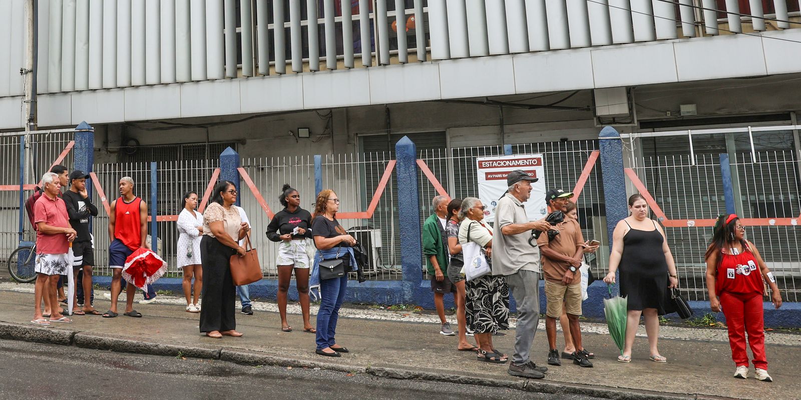 PM é preso por venda de voto em dia marcado por crimes eleitorais no Rio