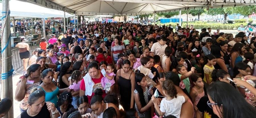 Prefeitura de Rosário Oeste realizou Projeto “Brincando na Praça” e animou o dia das crianças