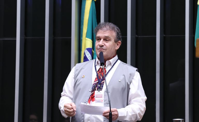 Projeto prevê incentivo para criar ciclovias em rodovias federais