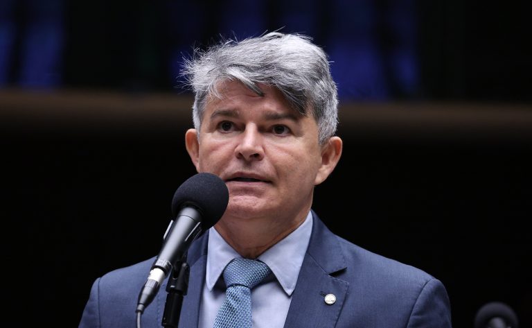 Câmara analisa projeto de combate ao vandalismo com multa de até R$ 100 mil
