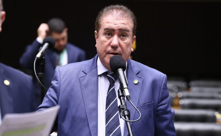Projeto de lei quer fixar em 15 dias prazo para devedor contestar dívida na justiça
