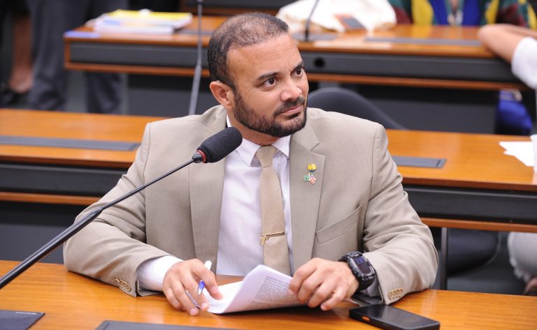 Projeto de lei padroniza termos sobre saúde da mulher em órgãos federais