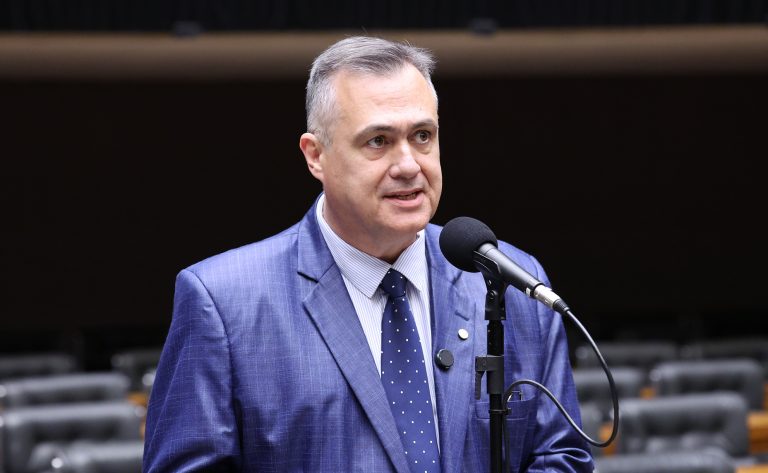Projeto autoriza Santas Casas a usar licitações do governo para comprar insumos