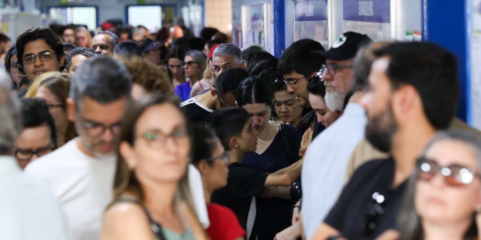 Renovação da câmara federal atinge 35% com novos nomes na política brasileira