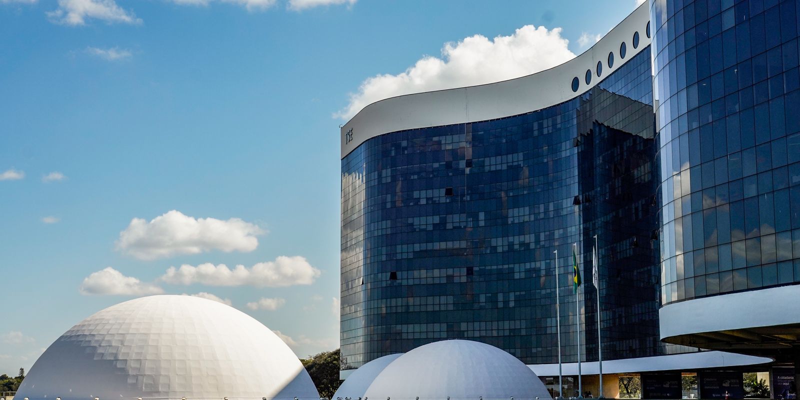 TSE rejeita pedido da campanha de Flávio para barrar posts de sindicatos
