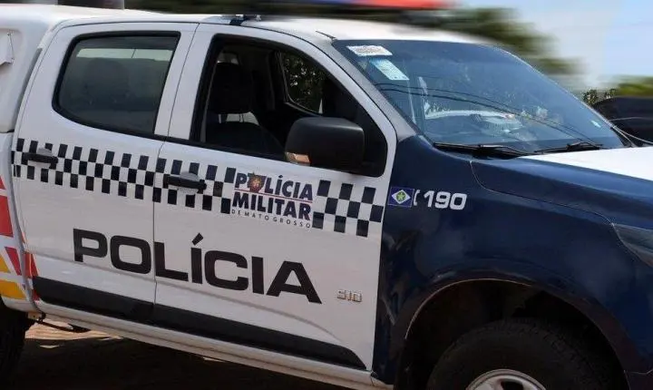 Adolescente de 17 anos foi detida após ser flagrada conduzindo motocicleta sem CNH em Nobres
