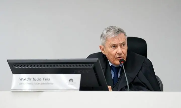 Após prisão de Sérgio Ricardo, Waldir Teis deve assumir presidência do TCE-MT 
