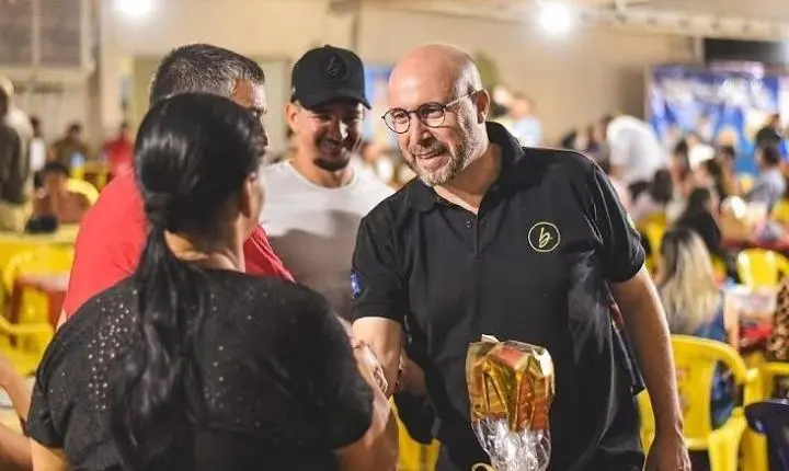 Beto Dois a Um mais que dobrou votação e foi reeleito com 56.148 votos