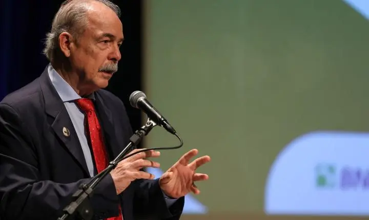 Lucro do BNDES atinge marca recorde no primeiro semestre