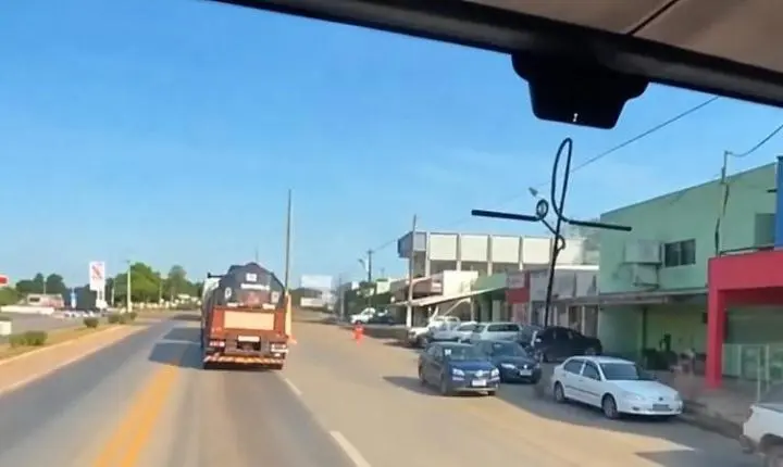 Boicote de caminhoneiros esvazia comércio de Jangada, após vitória de Lula na cidade