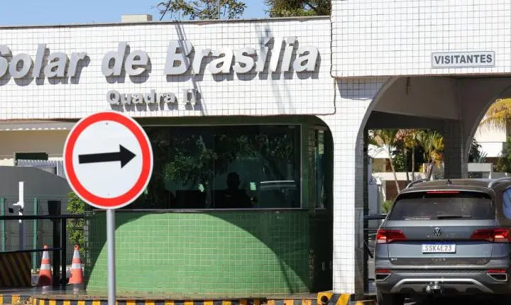 Defesa apresenta recurso de Bolsonaro para liberar visitas na prisão domiciliar