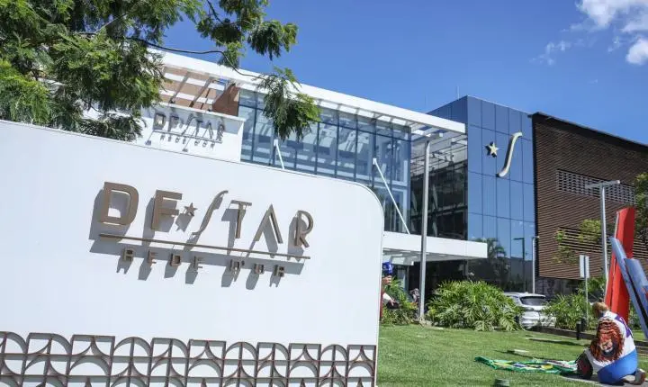 Bolsonaro permanece internado no Hospital DF Star após cirurgia no ombro