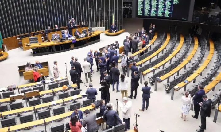 Câmara dos Deputados pode votar projetos de lei sobre saúde na próxima semana