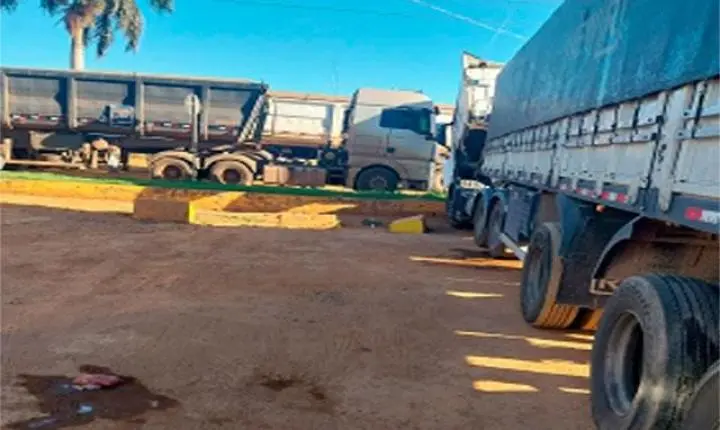 Caminhoneiro para em posto para descansar e tem motor do carreta furtado em Sorriso