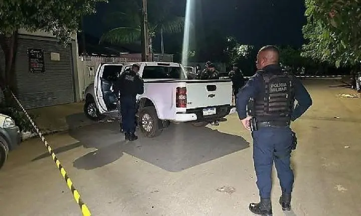 Casal é atacado dentro de caminhonete; marido morre e esposa fica ferida em MT