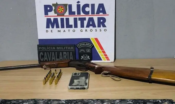 Cavalaria da PM apreendeu espingarda e munições após denúncia de tiros em Nova Marilândia