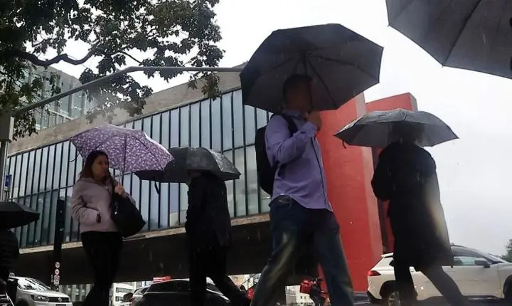 Chuvas em São Paulo deixam cidades do Vale do Ribeira em estado de emergência