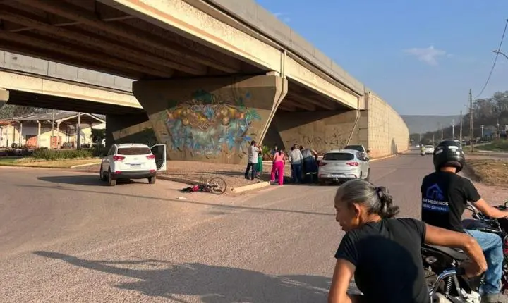 Colisão entre carro e bicicleta elétrica deixa adolescente ferida em Nobres