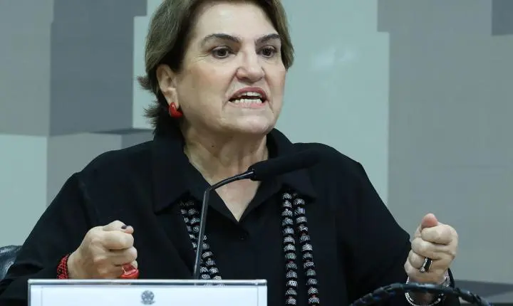 Ministra defende fim da escala 6x1 para ampliar acesso de mulheres ao mercado de trabalho