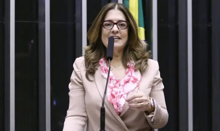 Mulheres da pesca artesanal terão acesso a direitos sociais e previdenciários após aprovação em comissão
