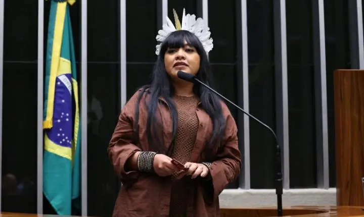 Comissão da Câmara aprova endurecimento de pena para agressões no rosto e partes íntimas de mulheres