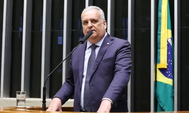CCJ aprova uso de óculos biópticos por pessoas com deficiência visual para obtenção da CNH