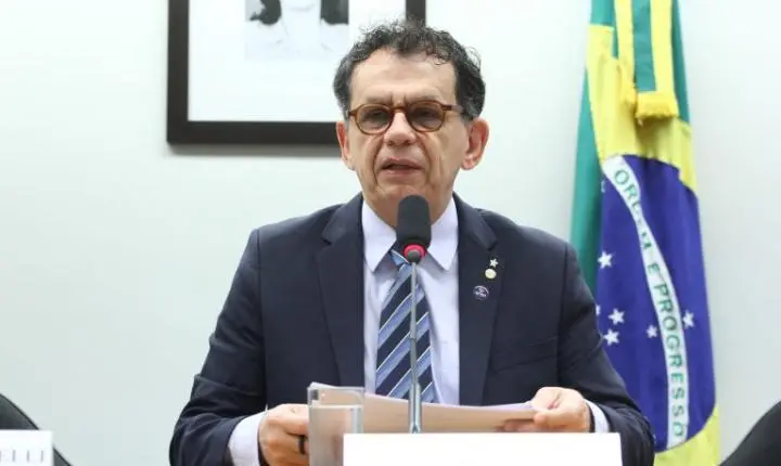 Comissão da Câmara aprova gratuidade de documentos pessoais para pessoas idosas