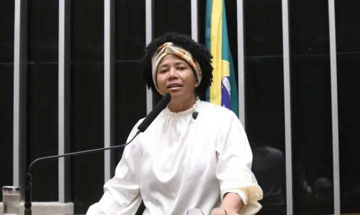 Comissão de Saúde aprova inclusão de informações sobre prematuridade na caderneta infantil