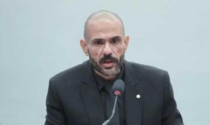 Comissão da Câmara aprova selo para comércios que oferecem desconto a agentes de segurança