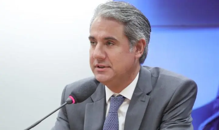 Comissão aprova sistema de coleta seletiva e logística reversa para coco verde