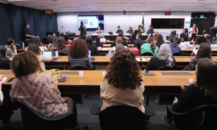 Comissão debate criação de observatório para combater infecções sexualmente transmissíveis em mulheres