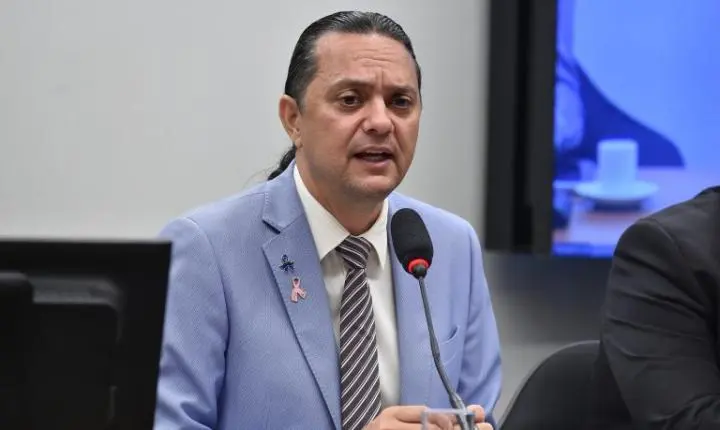 Comissão parlamentar debate a aplicação da política nacional de prevenção e controle do câncer