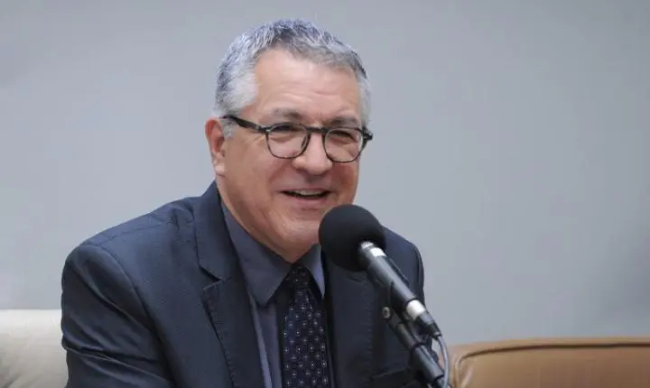 Ministro Alexandre Padilha detalhará prioridades do Ministério da Saúde na Câmara