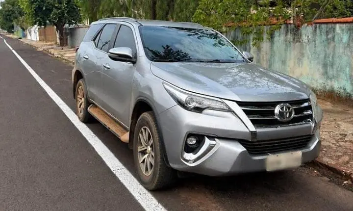 Comprou há 30 dias e já perdeu: homem acorda e encontra Hilux SW4 furtada 