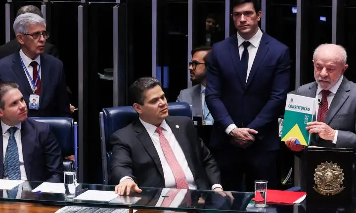 Congresso promulga aposentadoria especial para agentes de saúde