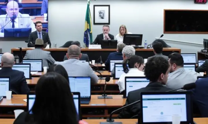 Conselho de Ética da Câmara analisa pedido de suspensão de Marcos Pollon