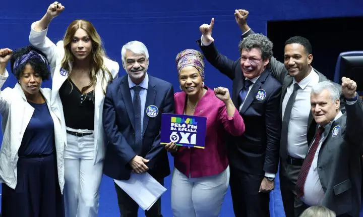 Escala 6x1 gera embate entre centrais sindicais e o setor industrial no país