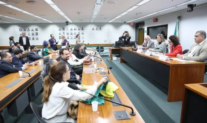 Fortalecimento das ouvidorias externas é crucial para defensorias públicas e assistência jurídica gratuita