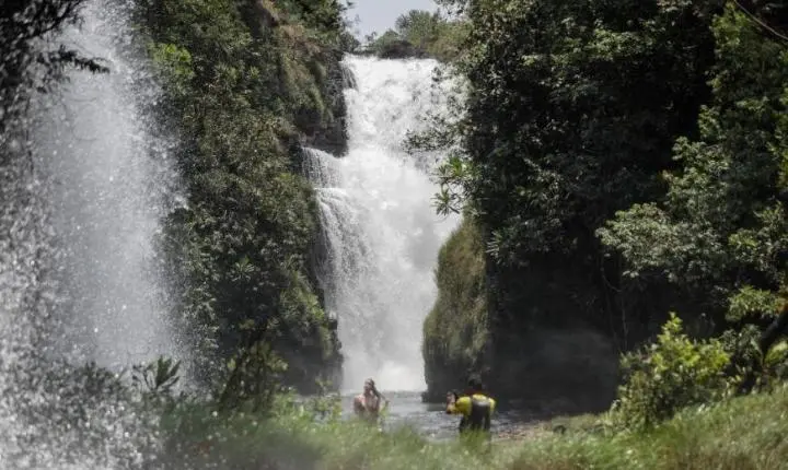 Defesa Civil de MT alerta para risco de cabeça d’água em rios e cachoeiras