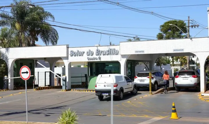 Defesa de Bolsonaro solicita a Moraes prorrogação de prisão domiciliar
