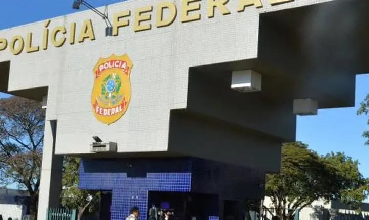 Delegados criticam afastamento do chefe da PF por decisão monocrática