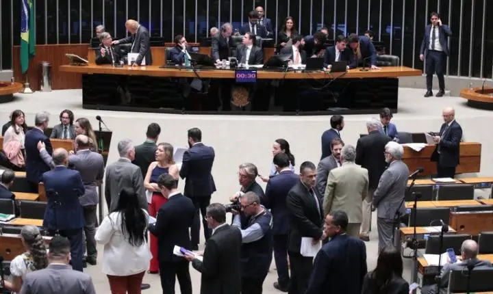 Câmara dos Deputados aprova projeto que amplia direitos para pessoas com diabetes tipo 1