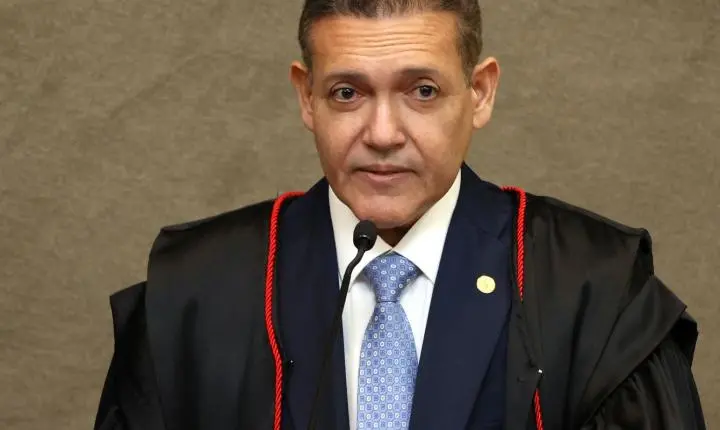 Nunes Marques assume presidência do TSE e foca em conter uso de inteligência artificial nas eleições