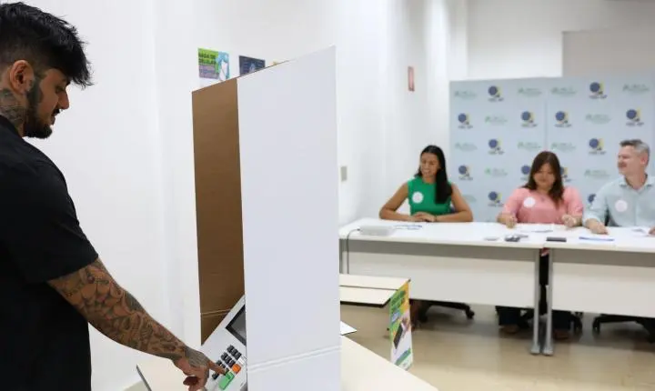 Confira o horário de votação das eleições gerais deste domingo