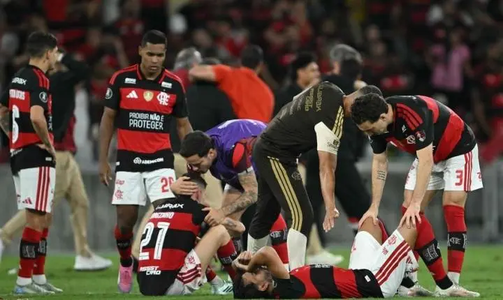 Eliminação do Flamengo na Libertadores ganha manchetes no exterior com tom de incredulidade