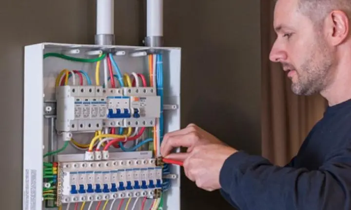 Eventos climáticos exigem atenção às instalações elétricas