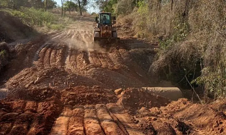 Fim do transtorno: Prefeitura cria rua em Marzagão e facilita rota escolar