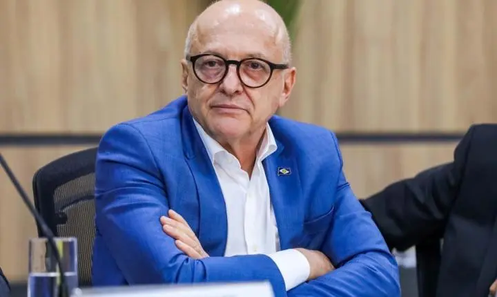 Governador de MT anuncia devolução de 12 mil km de estradas aos municípios 