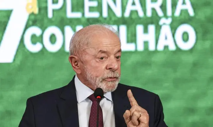 Governo Lula estuda devolução de celular roubado via Correios