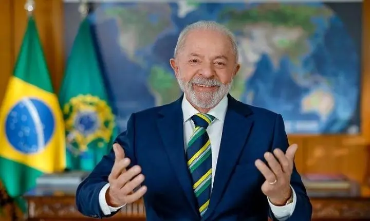 Governo Lula prepara testes para elevar álcool na gasolina a 35%; veja riscos aos motores